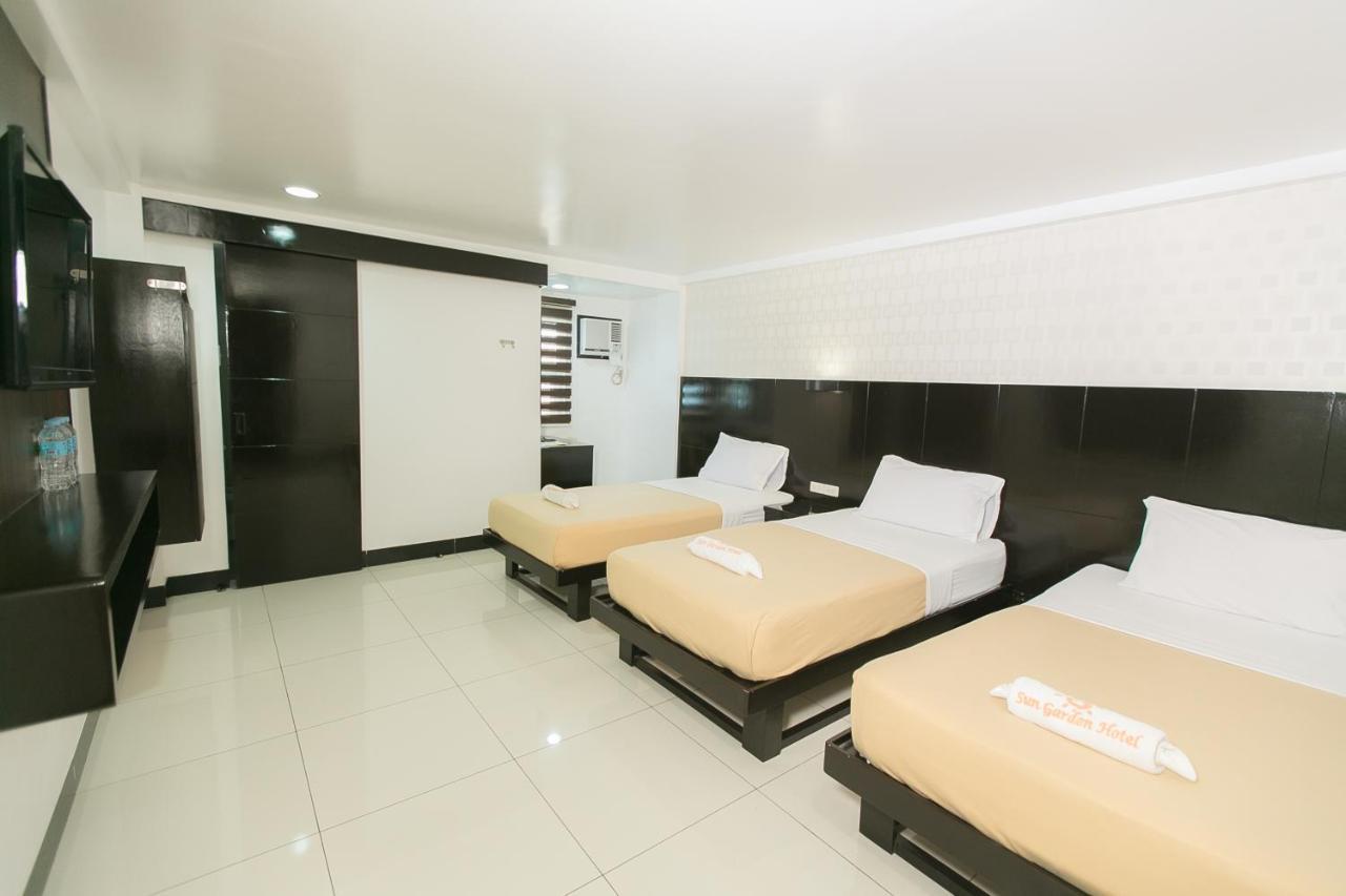 Sun Garden Hotel Tarlac Екстериор снимка